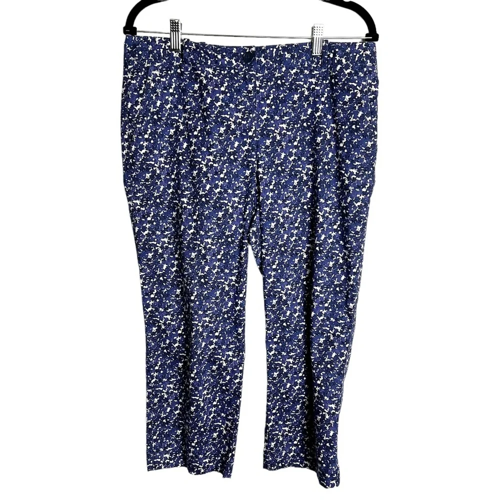 Signature - Blue & White‎ Floral Capri Pants - Sz. 8